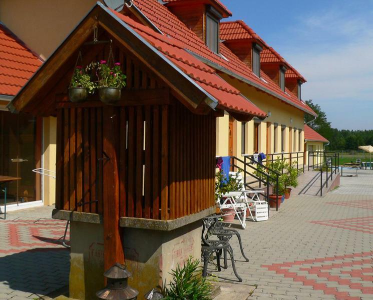 Villa s'Schnoganeschd Nemesvid Exterior foto